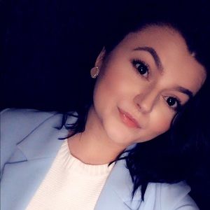 Meet your Posher, Meldina